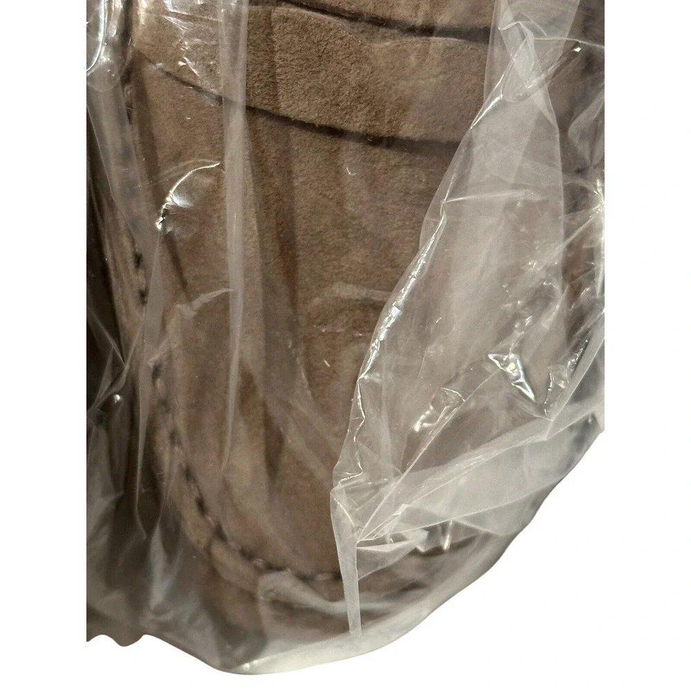 Array Harper Women's Taupe (Mushroom) Suede Loafers Size 7 Brand New In Box‎